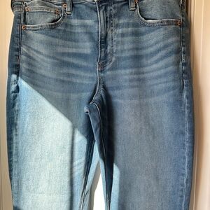 American Eagle Outfitters Women’s Light Blue Slim Jeans